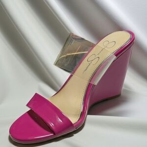 EUC Jessica Simpson Hot Pink "Wintsy" Patent Wedge Slide with Clear Strap Size 8